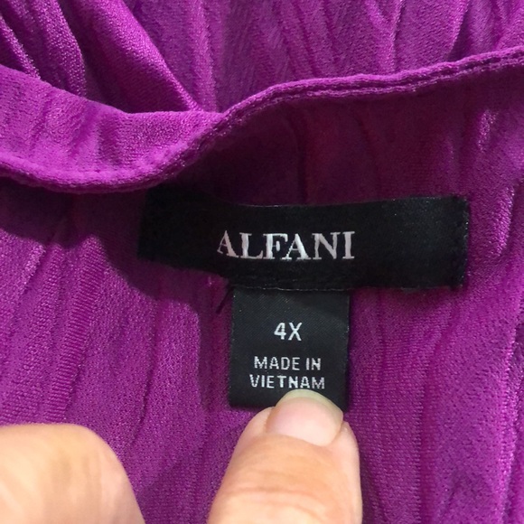 NEW Alfani Plus Size Bubble Sleeve Top, Size 4X, Purple Fushia - Picture 4 of 6